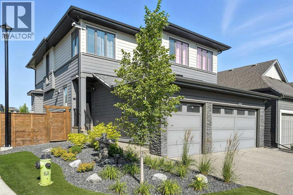 Single Family House for Sale in  Shawnee Terrace SW Shawnee Slopes Calgary 
