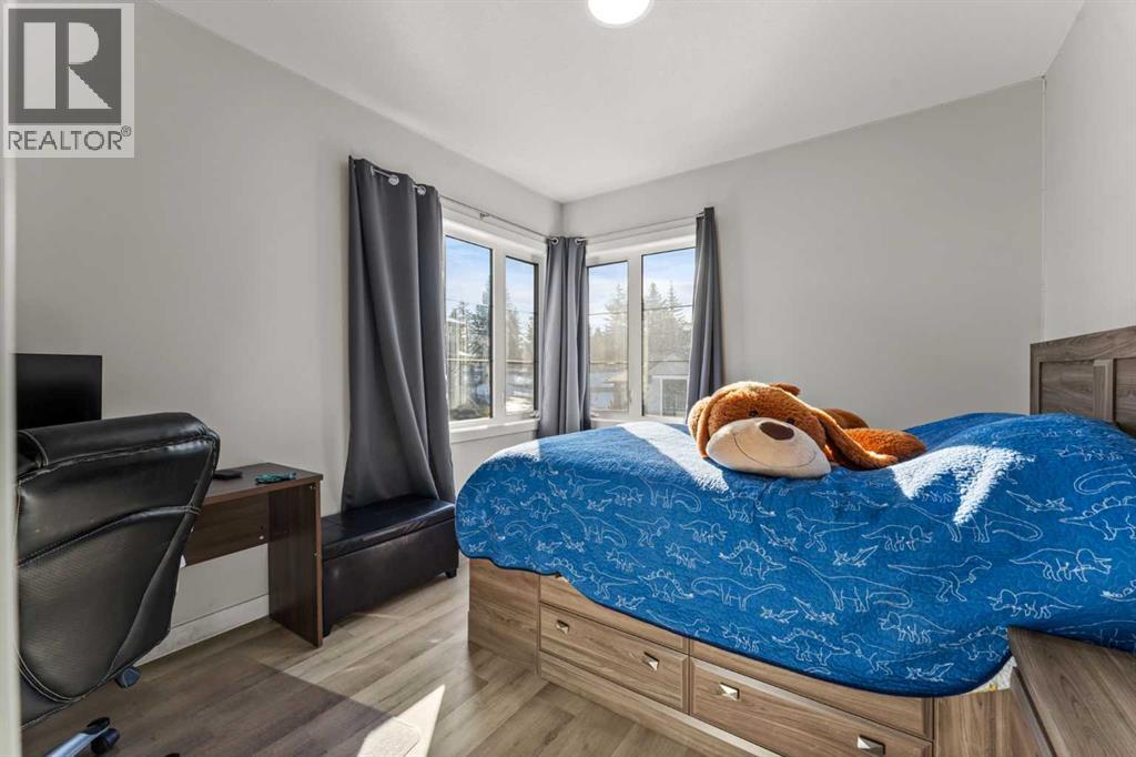 Single Family House for Sale in  Shawnee Terrace SW Shawnee Slopes Calgary 