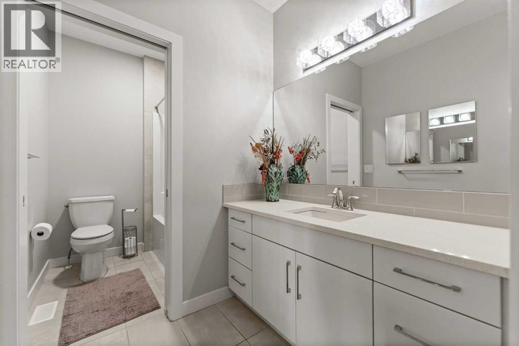 Single Family House for Sale in  Shawnee Terrace SW Shawnee Slopes Calgary 