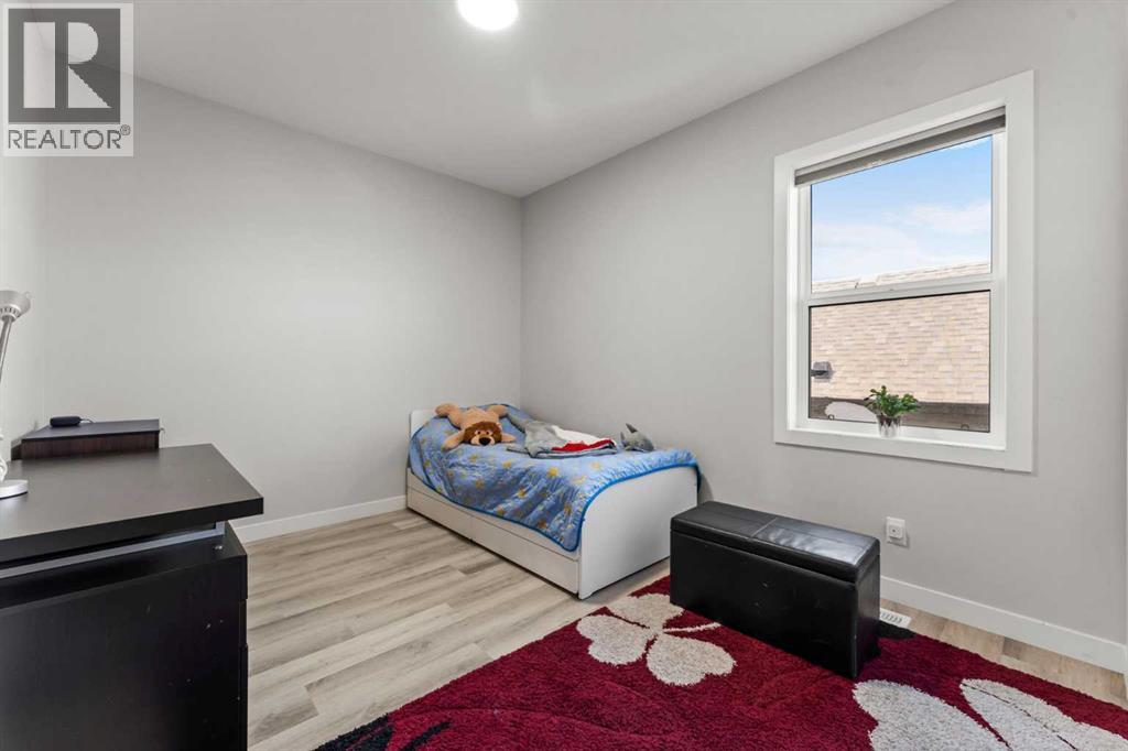 Single Family House for Sale in  Shawnee Terrace SW Shawnee Slopes Calgary 