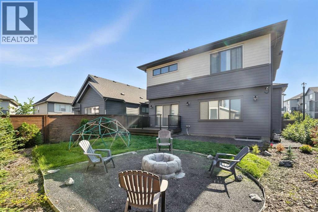 Single Family House for Sale in  Shawnee Terrace SW Shawnee Slopes Calgary 