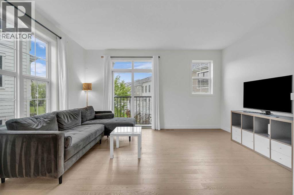 Single Family House for Sale in  Sherwood Row NW Sherwood Calgary 