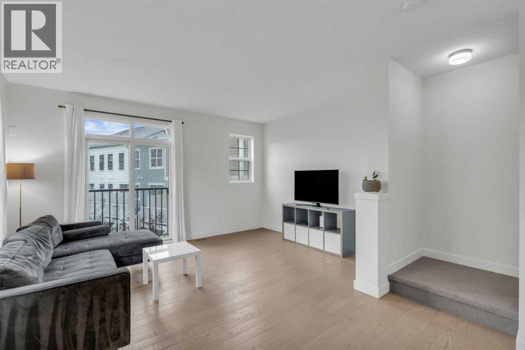 Single Family House for Sale in  Sherwood Row NW Sherwood Calgary 