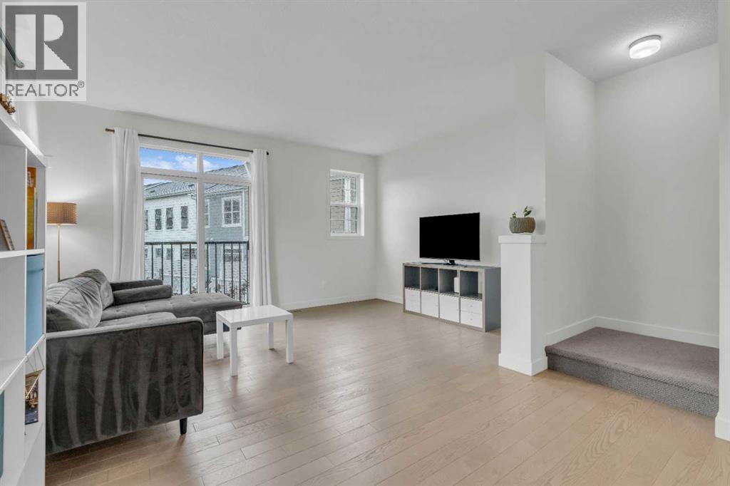 Single Family House for Sale in  Sherwood Row NW Sherwood Calgary 