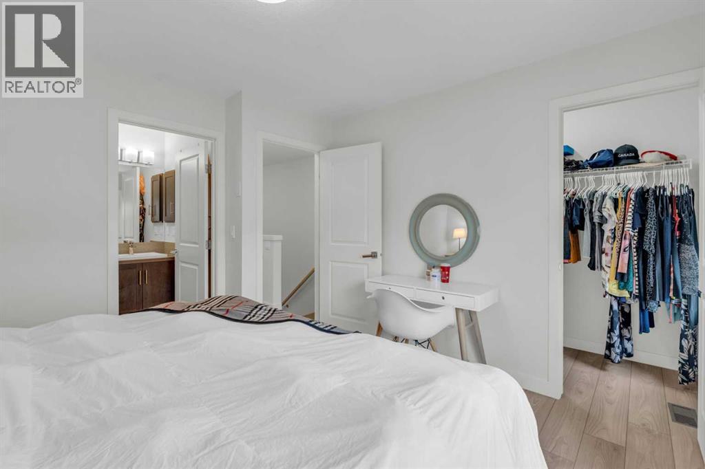 Single Family House for Sale in  Sherwood Row NW Sherwood Calgary 