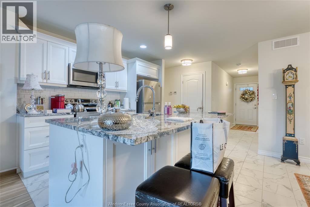 Photo 7 of 1090 Peabody, Windsor ON