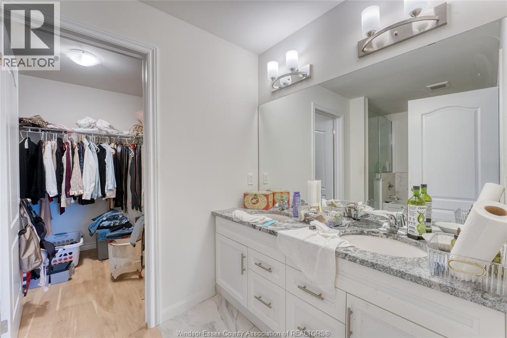 Photo 13 of 1090 Peabody, Windsor ON