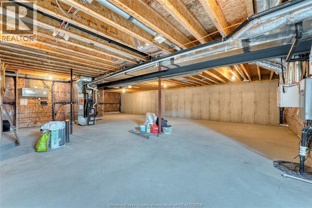 Photo 18 of 1090 Peabody, Windsor ON