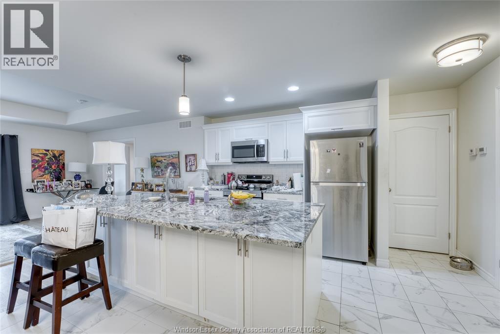 Photo 6 of 1090 Peabody, Windsor ON