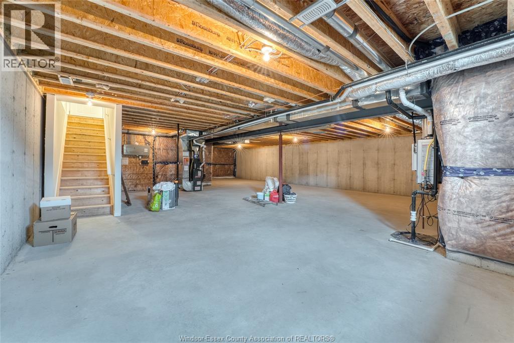 Photo 17 of 1090 Peabody, Windsor ON