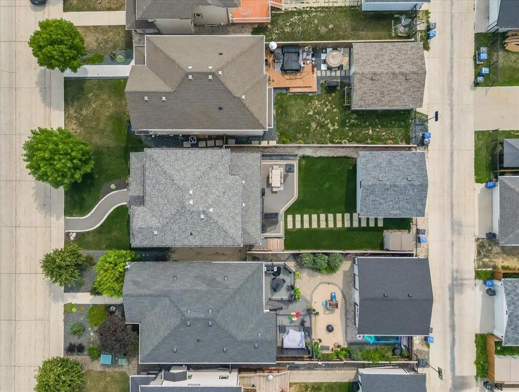 Photo 33 of 32 Red Spruce Road, Winnipeg MB