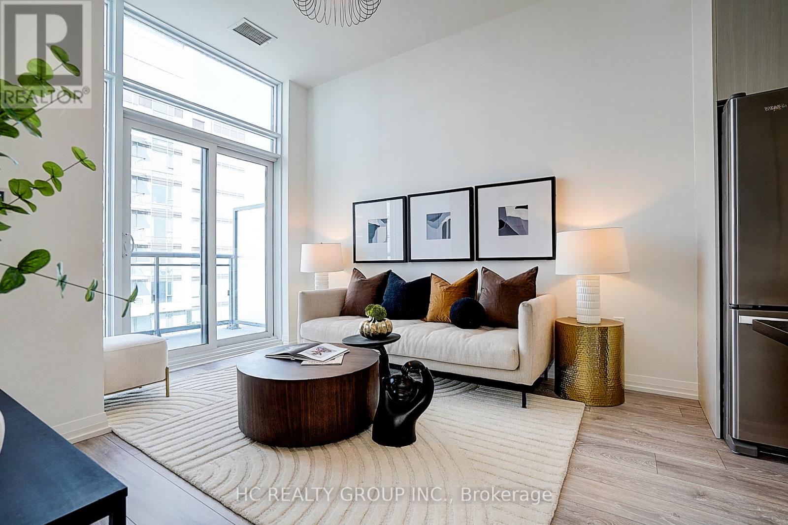 Photo 4 of Ph 65 60 Ann Oreilly Road, Toronto ON