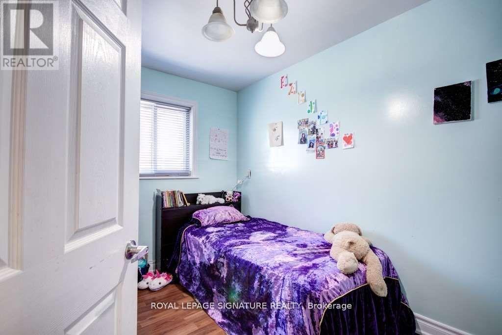 Photo 15 of Main 111 Ellington Drive, Toronto ON