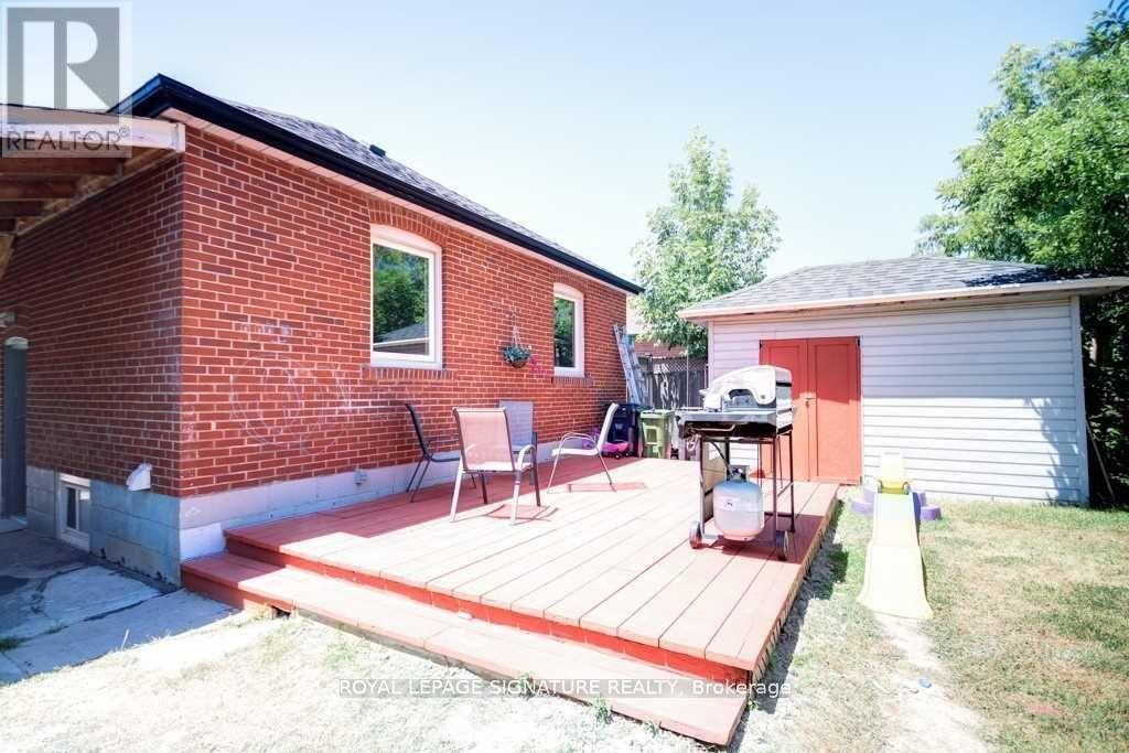 Photo 27 of Main 111 Ellington Drive, Toronto ON