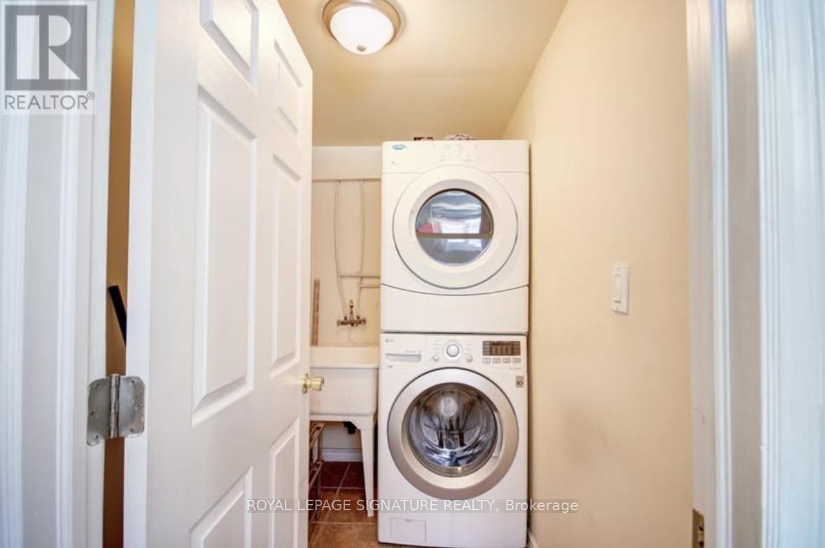 Photo 23 of Main 111 Ellington Drive, Toronto ON