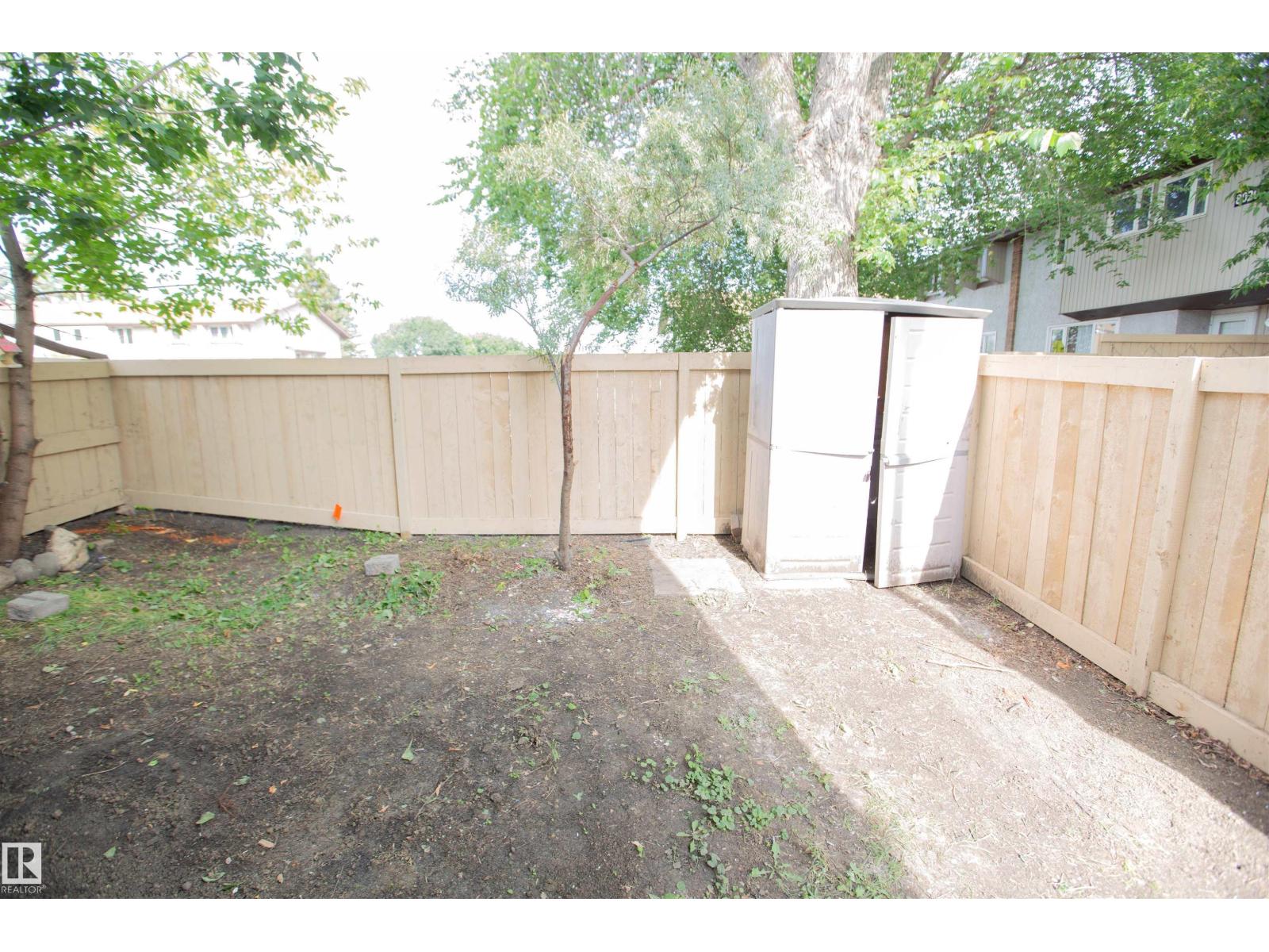 Photo 28 of 1 14120 80 St Nw, Edmonton AB