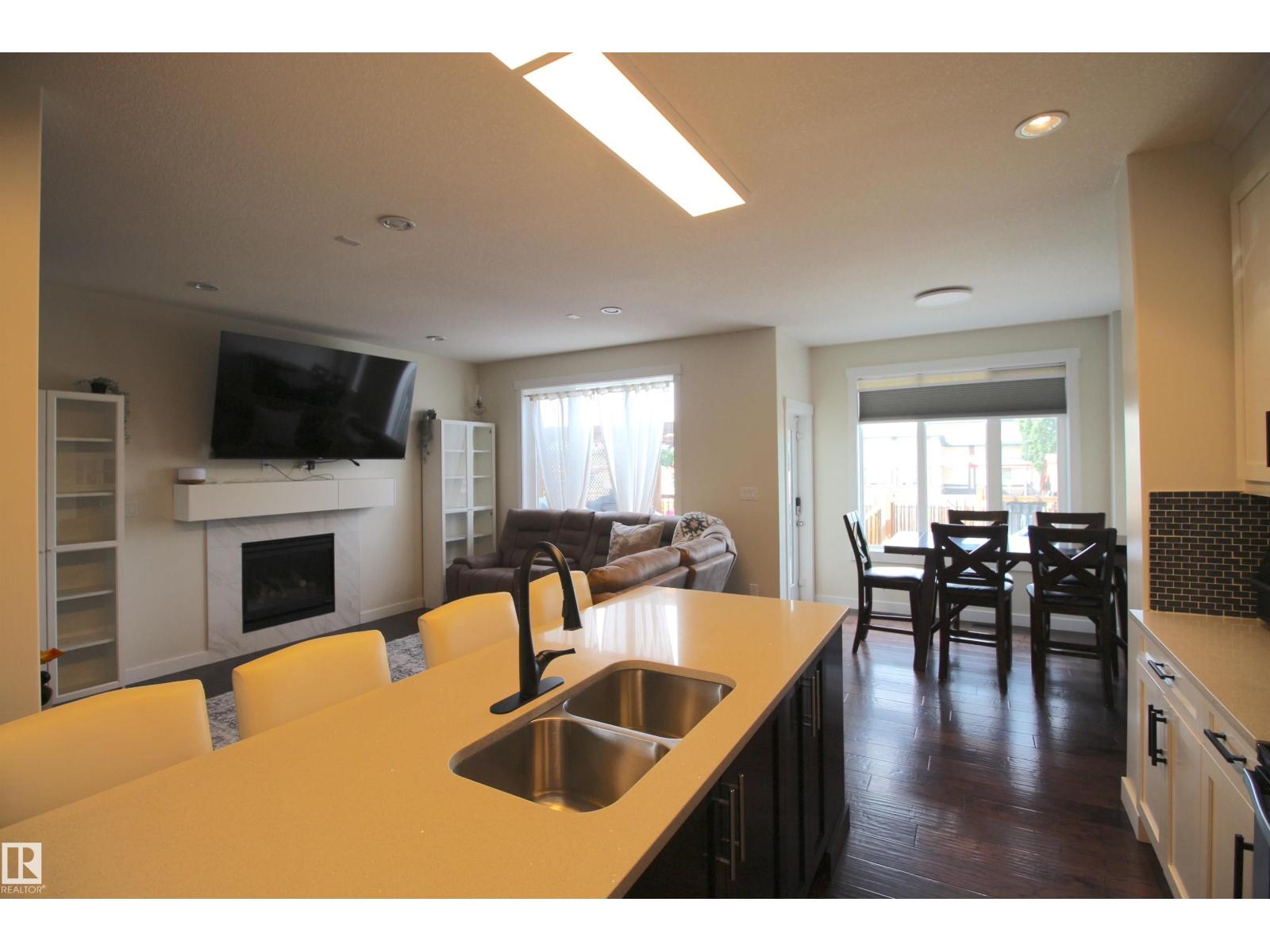Photo 15 of 5012 53 Av, Calmar AB