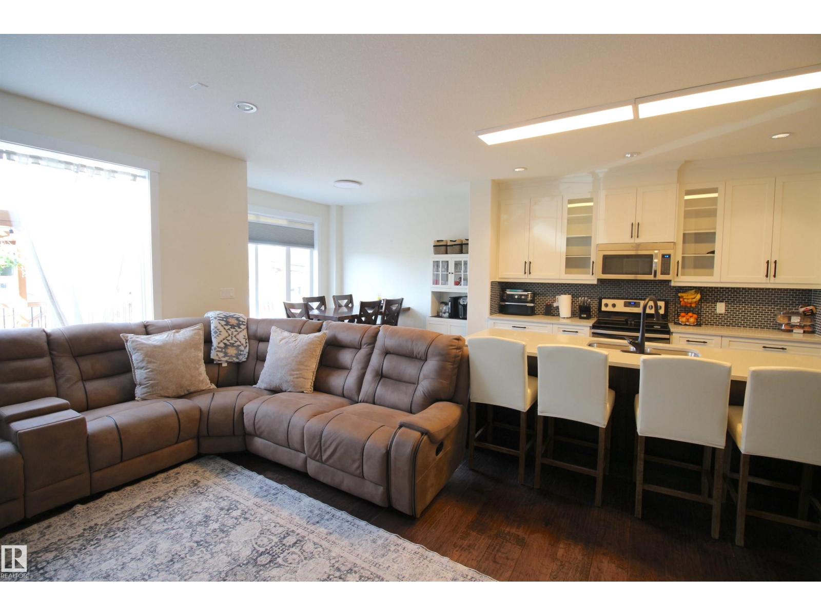 Photo 20 of 5012 53 Av, Calmar AB