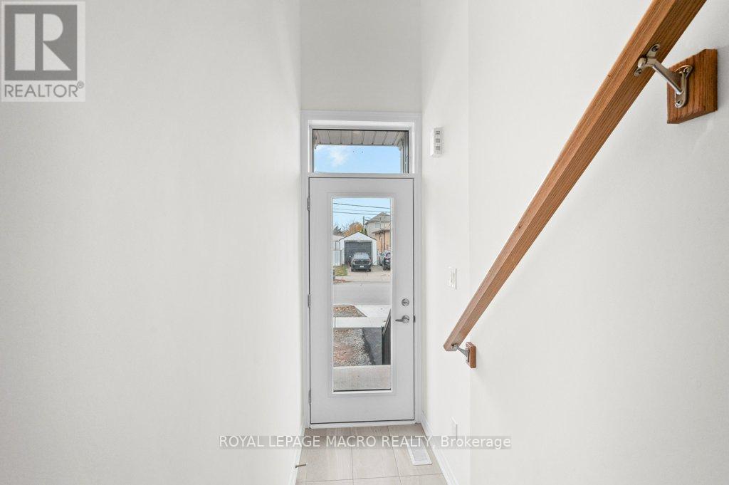 Photo 18 of 13 B Bingham Road, Hamilton ON