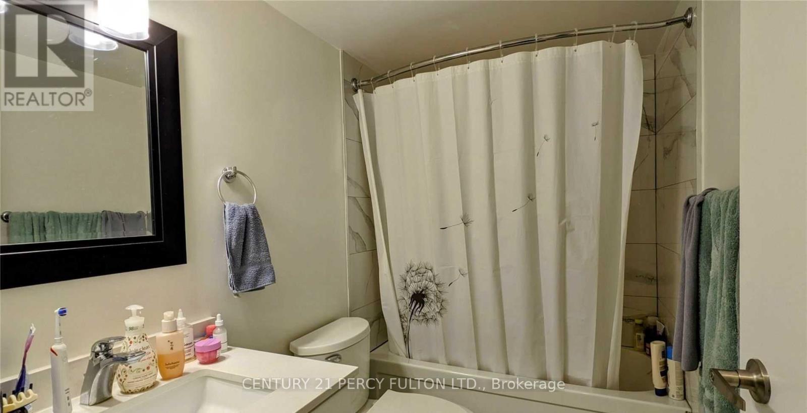Photo 12 of 1506 25 Grenville Street, Toronto ON