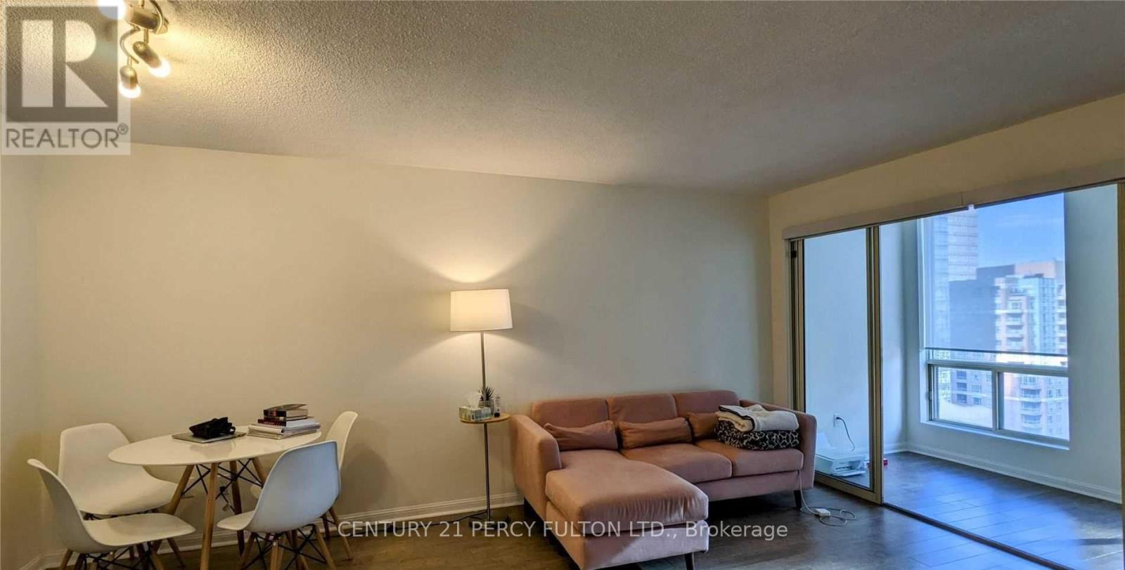 Photo 2 of 1506 25 Grenville Street, Toronto ON