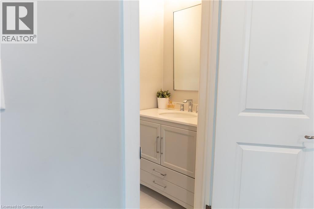 Photo 16 of 4303 Arejay Avenue, Beamsville ON