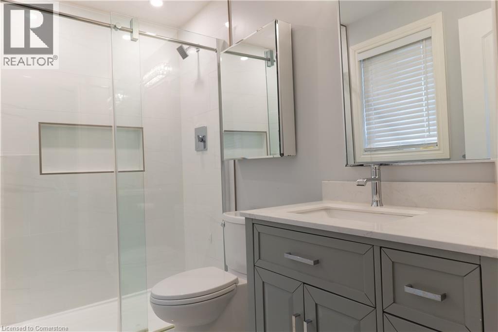 Photo 23 of 4303 Arejay Avenue, Beamsville ON