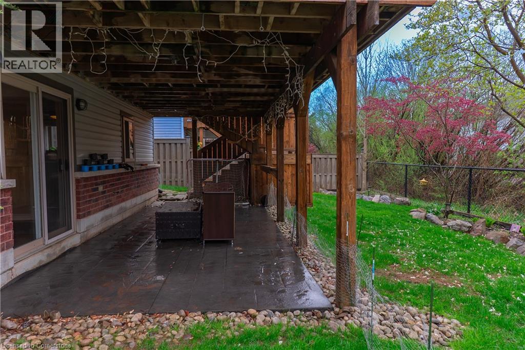 Photo 43 of 4303 Arejay Avenue, Beamsville ON