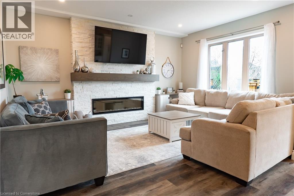 Photo 6 of 4303 Arejay Avenue, Beamsville ON