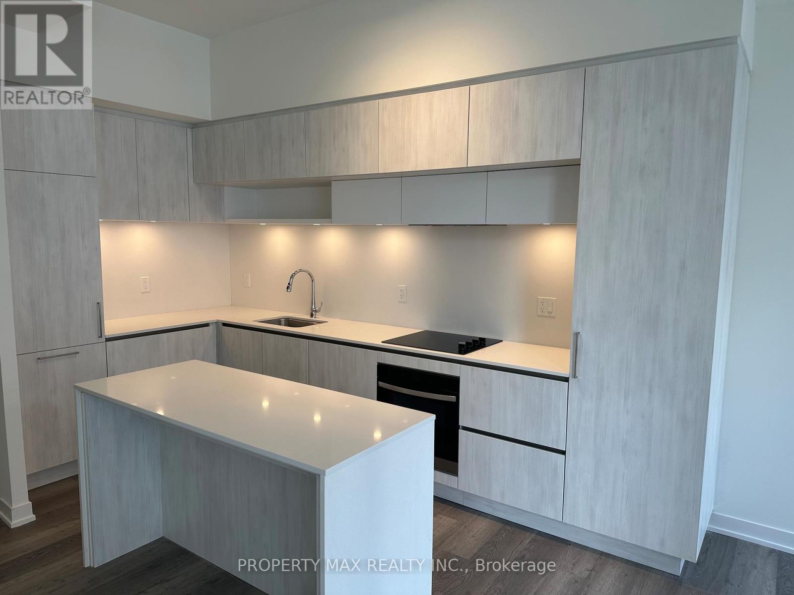 Photo 22 of 1238 10 David Eyer Road, Richmond Hill ON