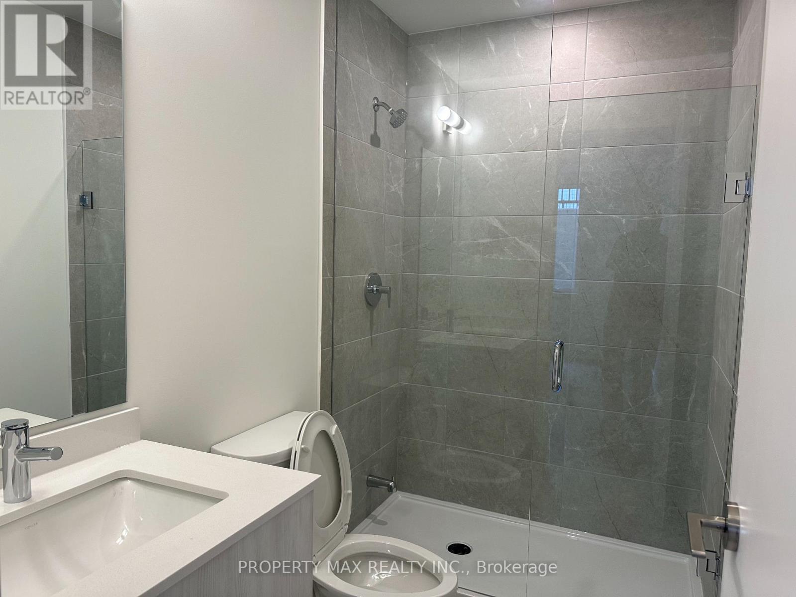 Photo 28 of 1238 10 David Eyer Road, Richmond Hill ON