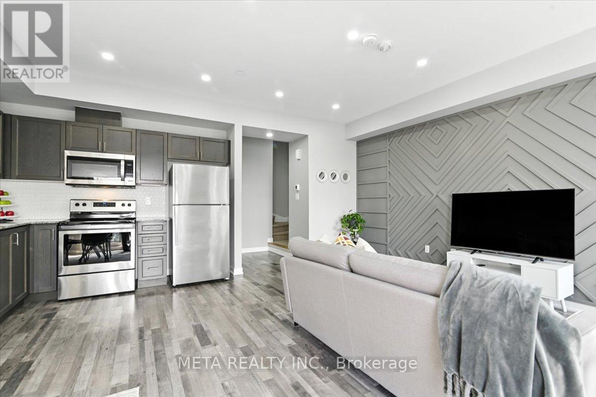 Photo 13 of 220 1460 Whites Road, Pickering ON