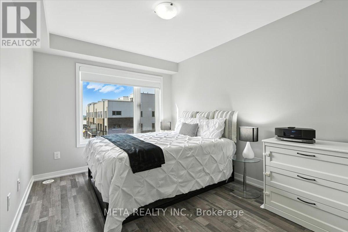 Photo 15 of 220 1460 Whites Road, Pickering ON