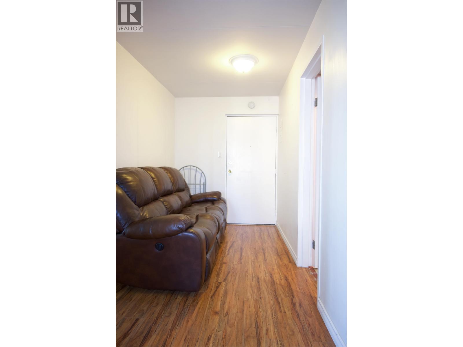 Photo 7 of 704 6651 Minoru Boulevard, Richmond BC