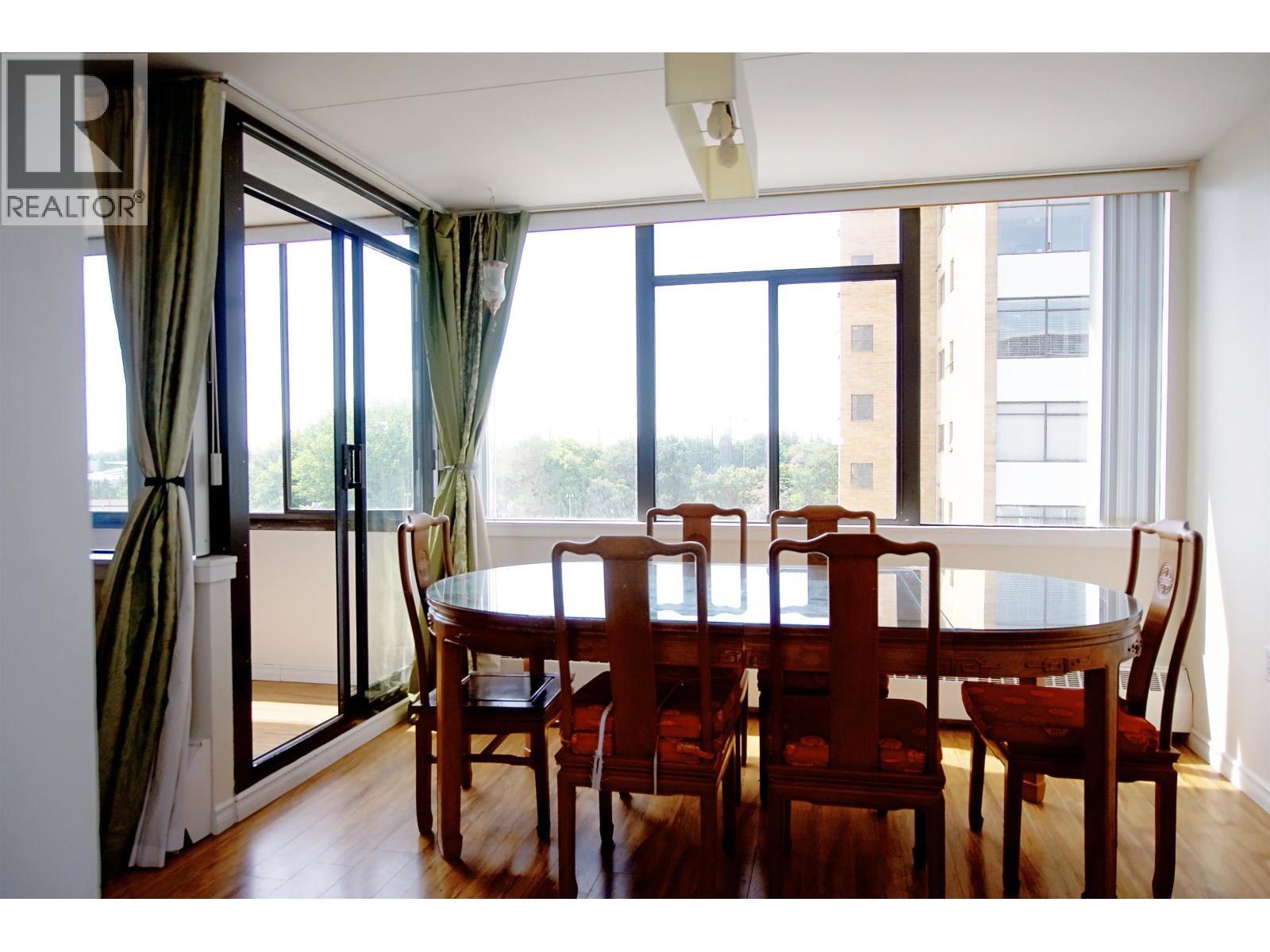 Photo 12 of 704 6651 Minoru Boulevard, Richmond BC
