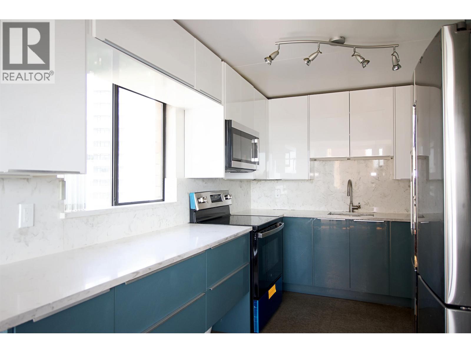 Photo 13 of 704 6651 Minoru Boulevard, Richmond BC