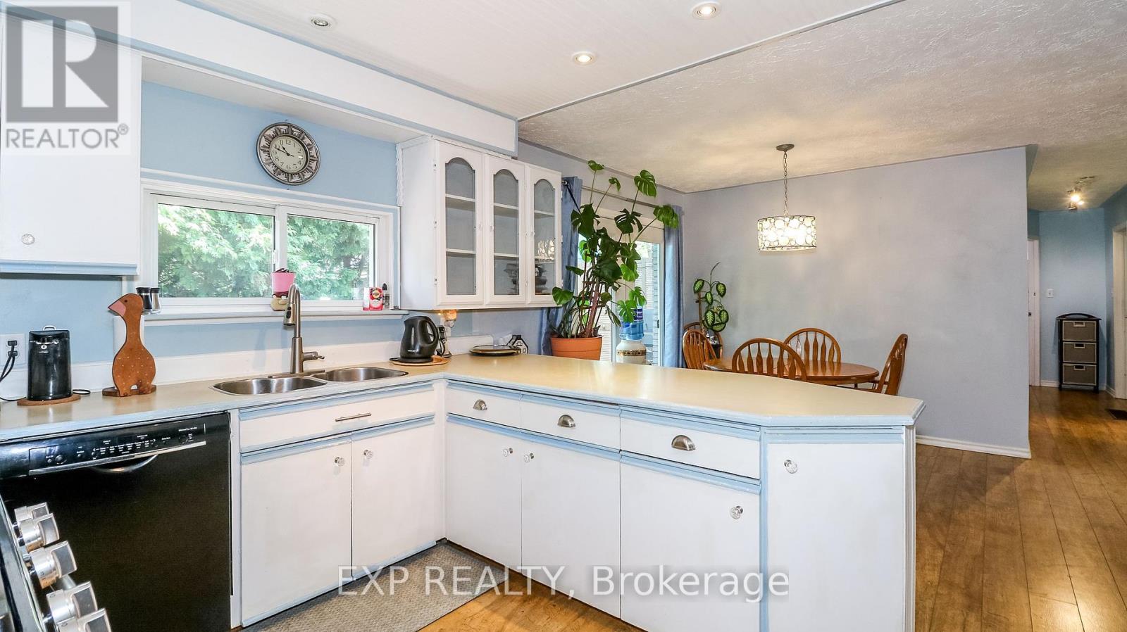 Photo 1 of 218 Jephson Street, Tay ON