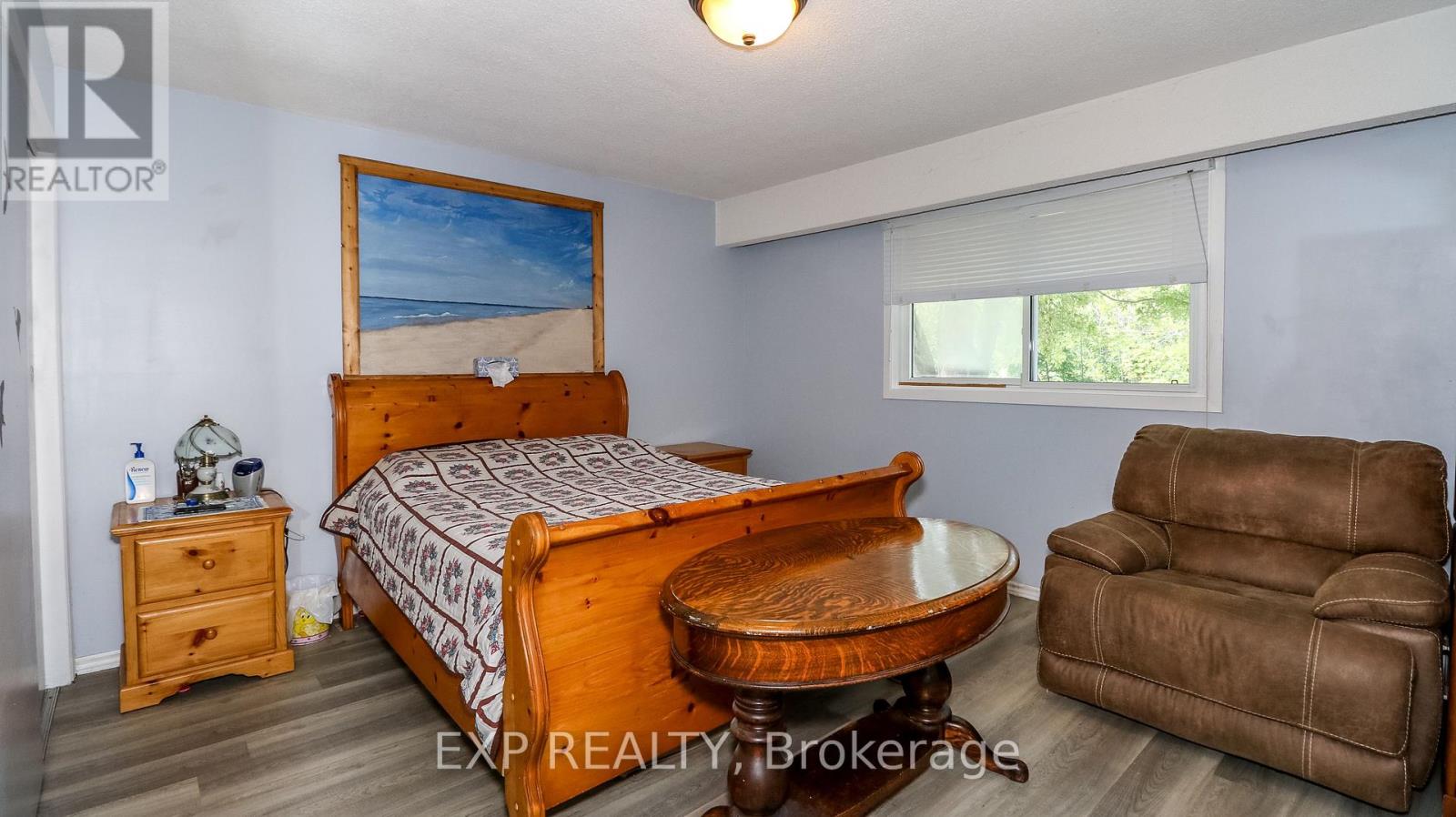 Photo 19 of 218 Jephson Street, Tay ON