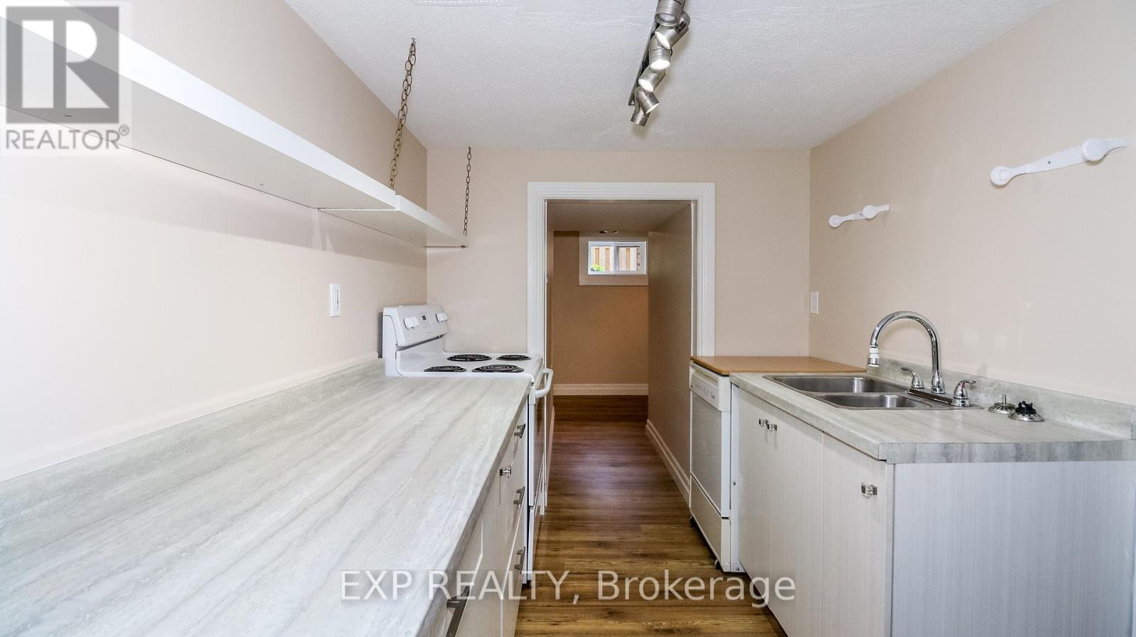 Photo 33 of 218 Jephson Street, Tay ON