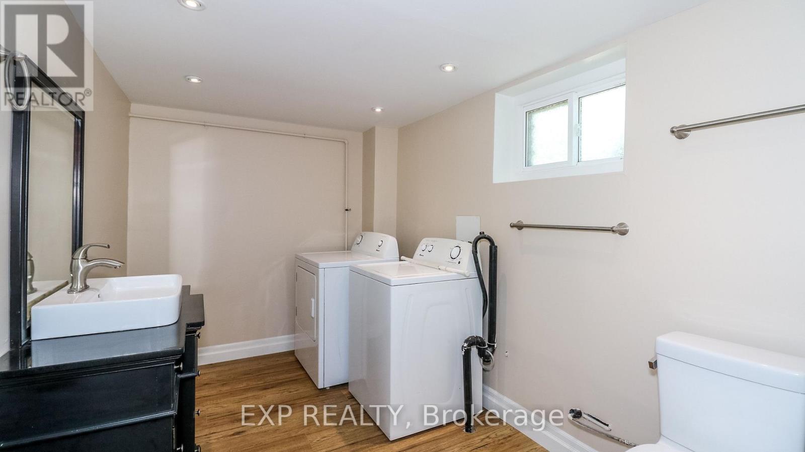 Photo 14 of 218 Jephson Street, Tay ON