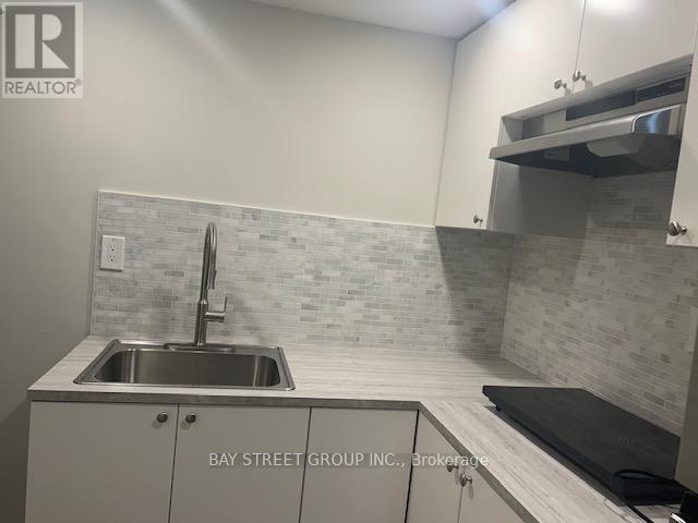 Photo 6 of Bsmt 23 Casabel Drive, Vaughan ON