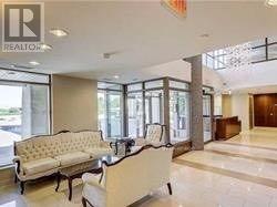Photo 3 of 814 75 Norman Bethune Avenue, Richmond Hill ON