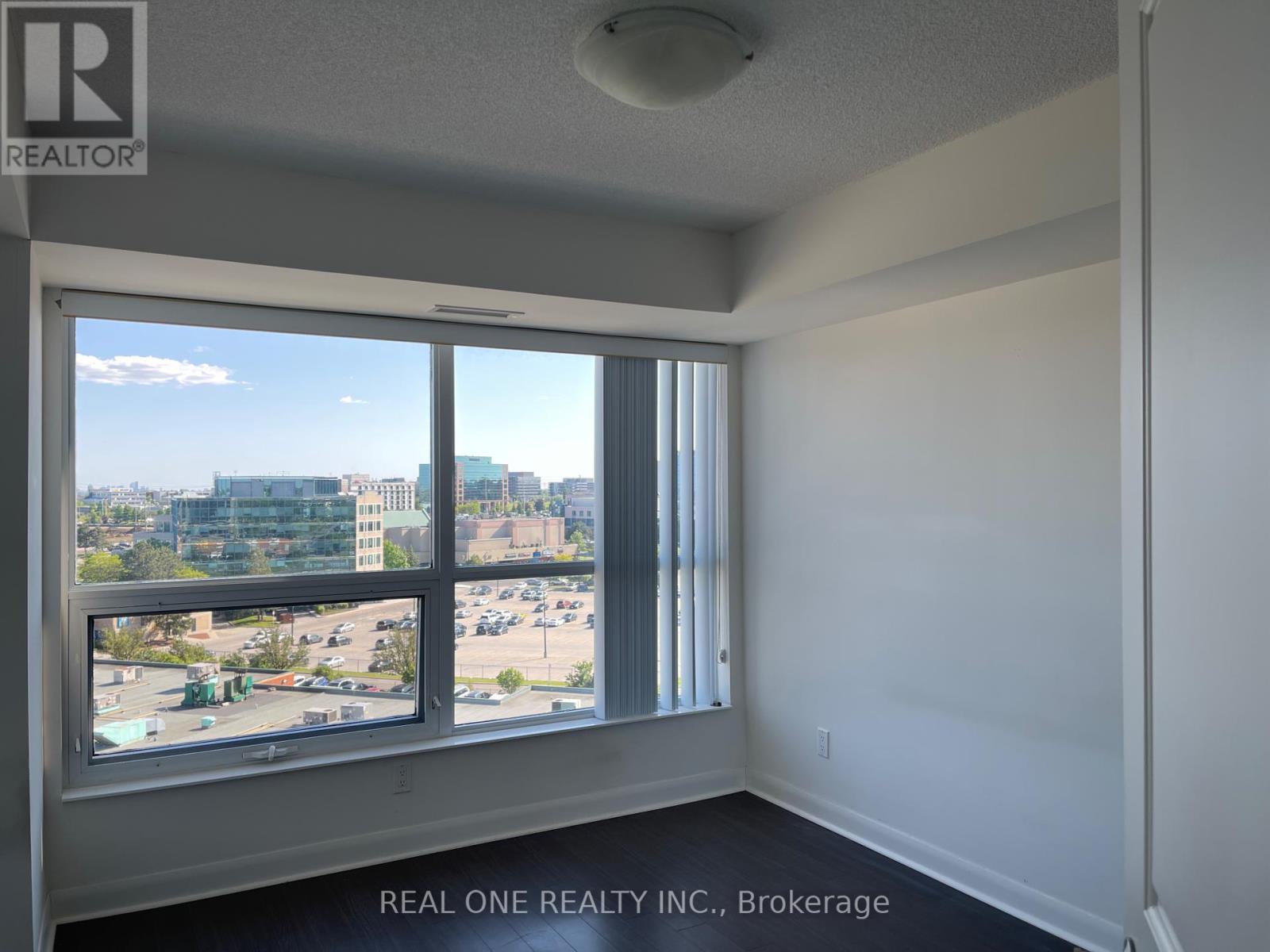 Photo 9 of 814 75 Norman Bethune Avenue, Richmond Hill ON