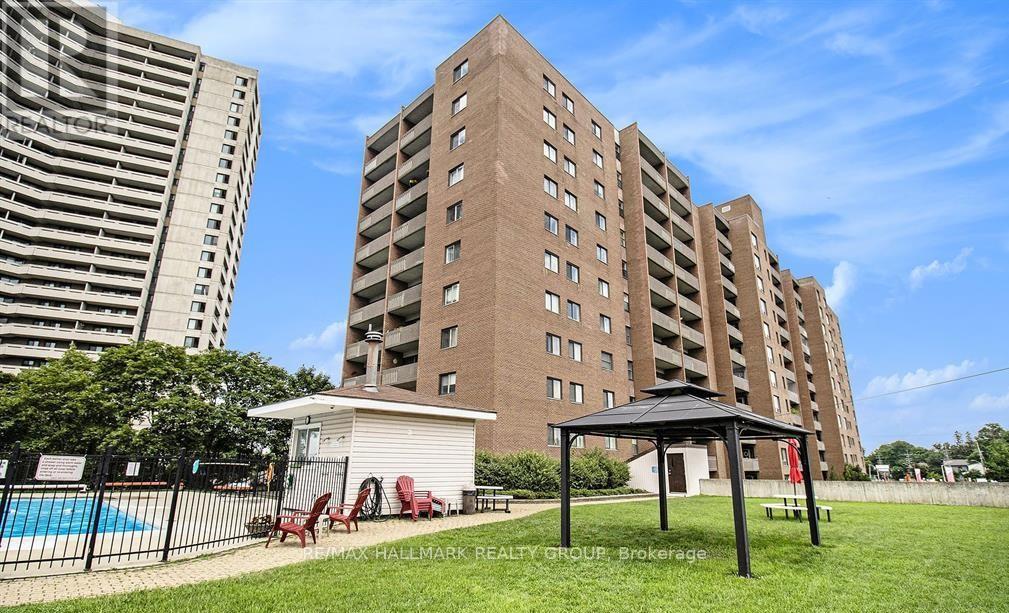 Photo 17 of 315 1100 Ambleside Drive, Ottawa ON