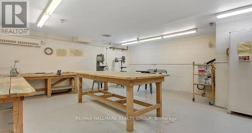 Photo 5 of 315 1100 Ambleside Drive, Ottawa ON