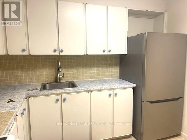 Photo 10 of 315 1100 Ambleside Drive, Ottawa ON