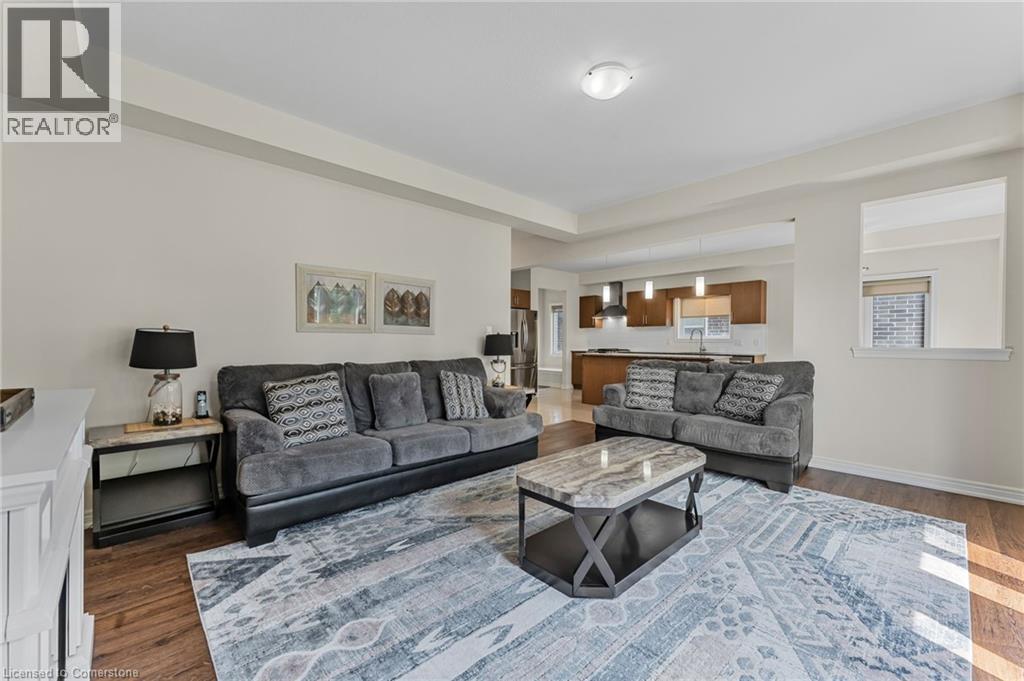 Photo 18 of 125 Monarch Street, Welland ON