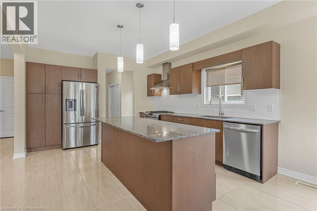 Photo 13 of 125 Monarch Street, Welland ON