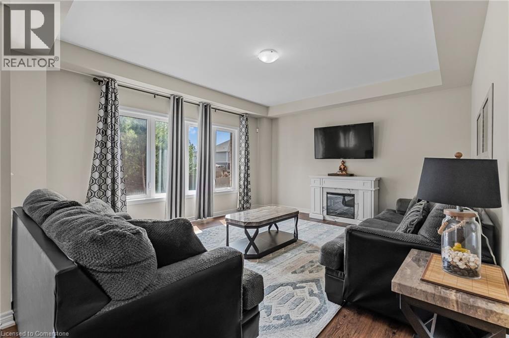 Photo 19 of 125 Monarch Street, Welland ON