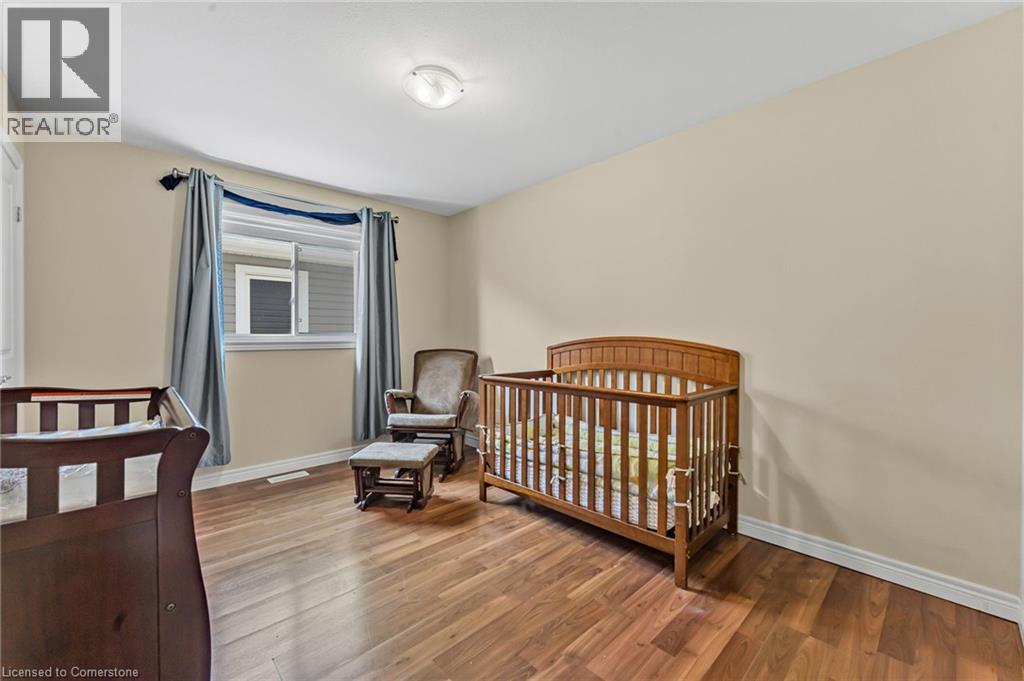 Photo 29 of 125 Monarch Street, Welland ON
